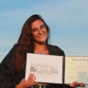 Meet your Posher, Dominique